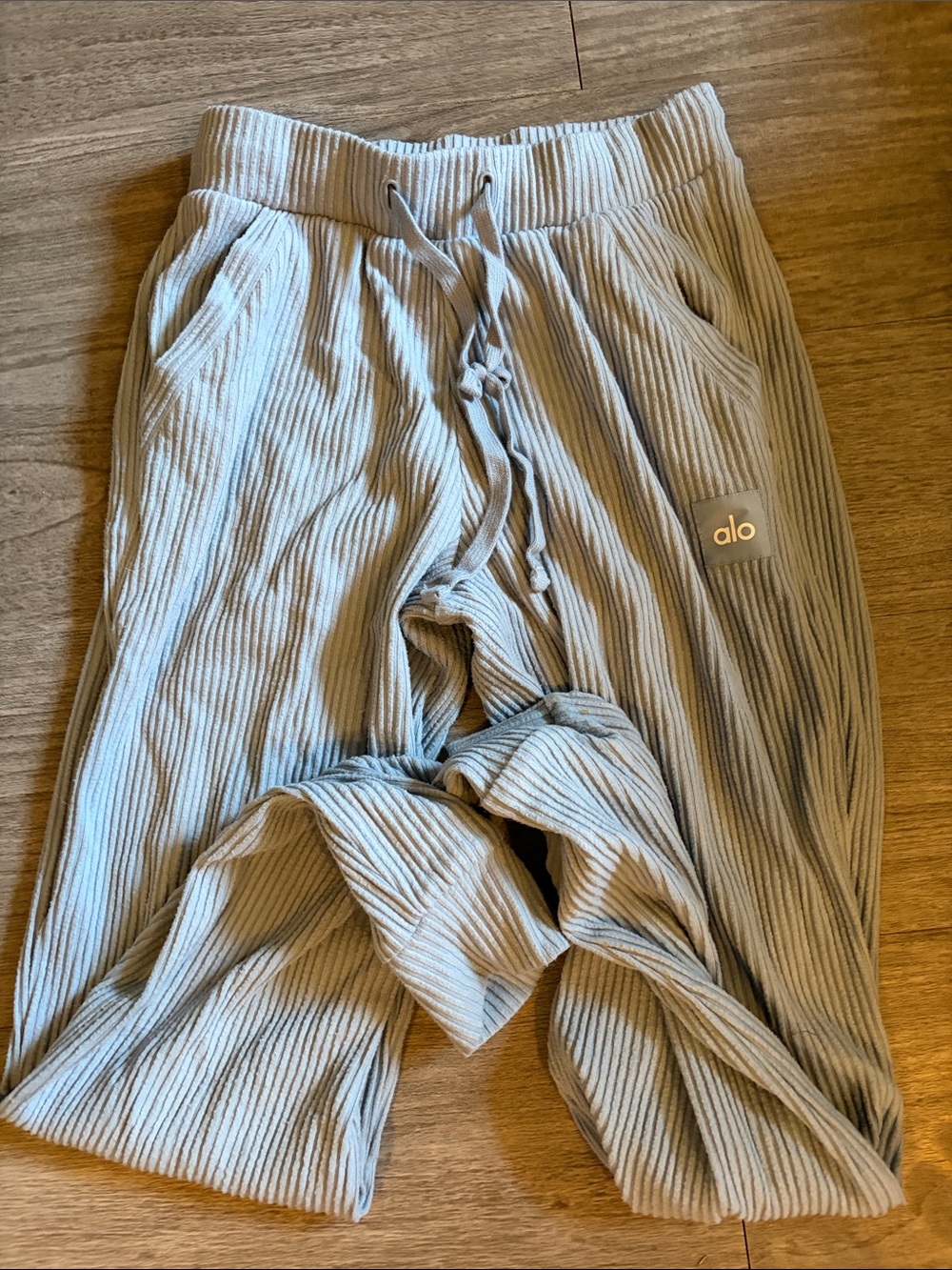 Alo Ribbed Drawstring Lounge Pants in Light Blue